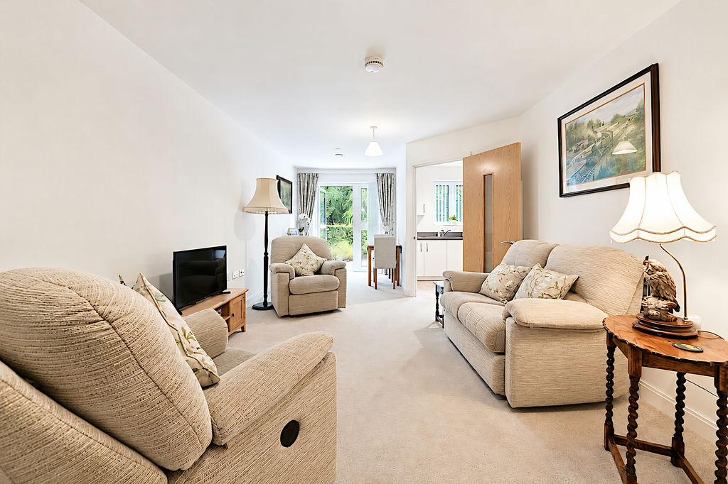 Sitting Room- click for photo gallery